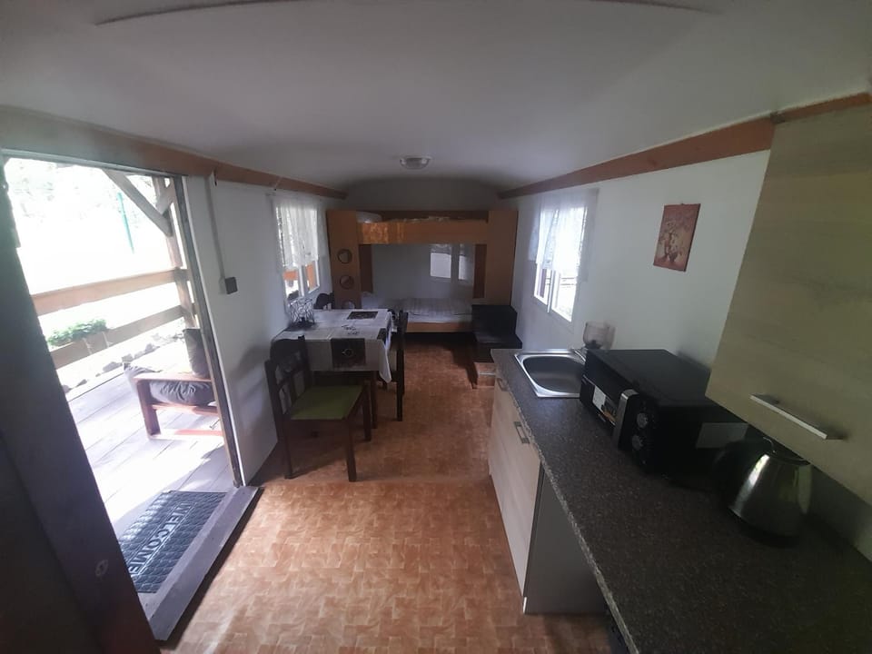 Kemp Ahooj Campground/ 
RV Resort in Saxony