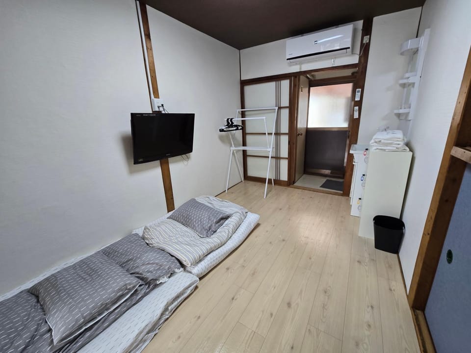 TSUBAME 202 staying private home Apartment in Osaka