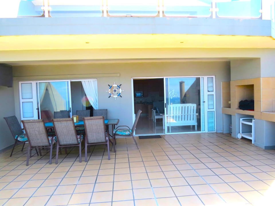 5 Manaba Breeze, Uvongo Apartment in Margate