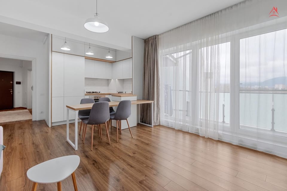 Kitchen or kitchenette, Living room, Seating area, Dining area