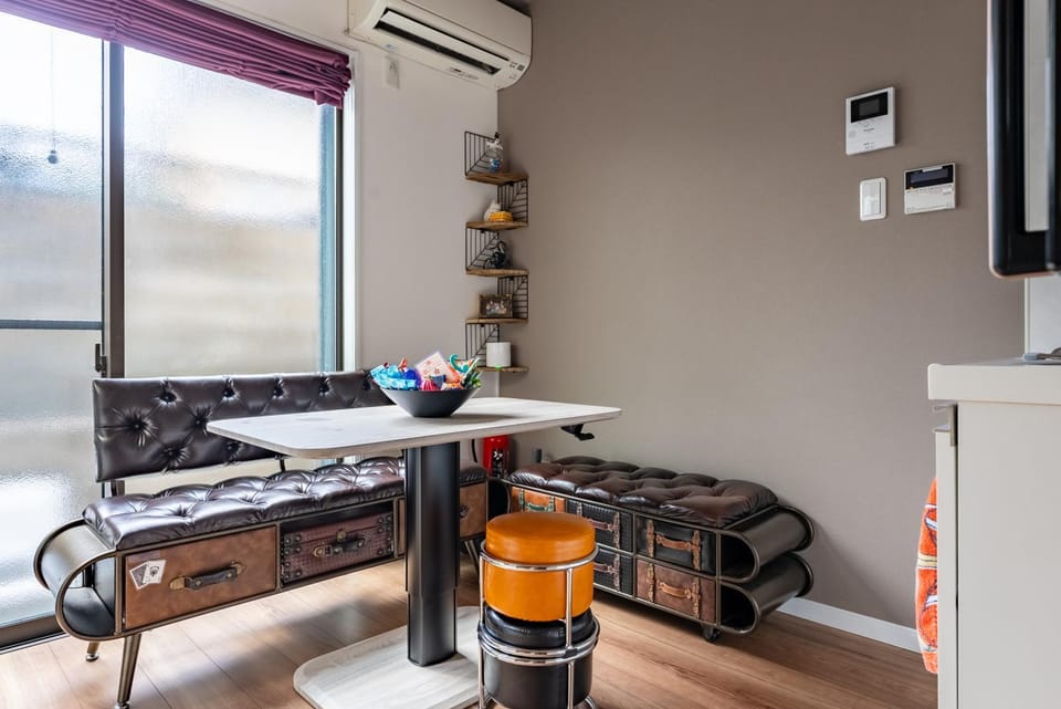 Living room, Dining area, furniture, air conditioner