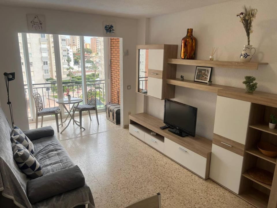 Communal lounge/ TV room, TV and multimedia, Living room, Seating area