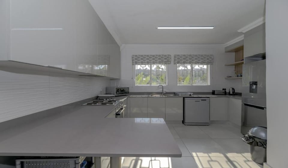 Seaside at Sandpiper with Beach Access - Families ONLY Apartment in Dolphin Coast