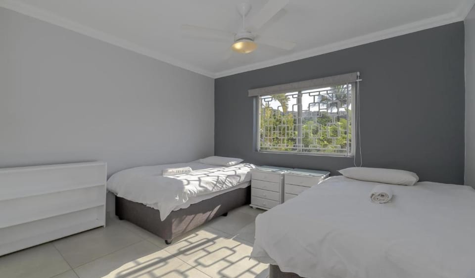 Seaside at Sandpiper with Beach Access - Families ONLY Apartment in Dolphin Coast