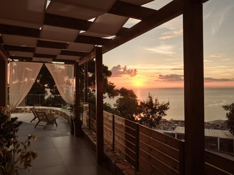 View (from property/room), Balcony/Terrace, Sea view, Sunrise