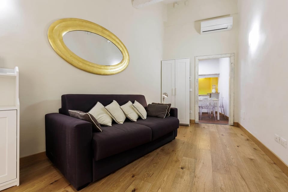 Living room, Seating area, air conditioner