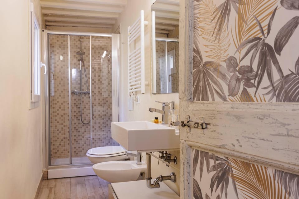 Shower, Toilet, Bathroom, bidet