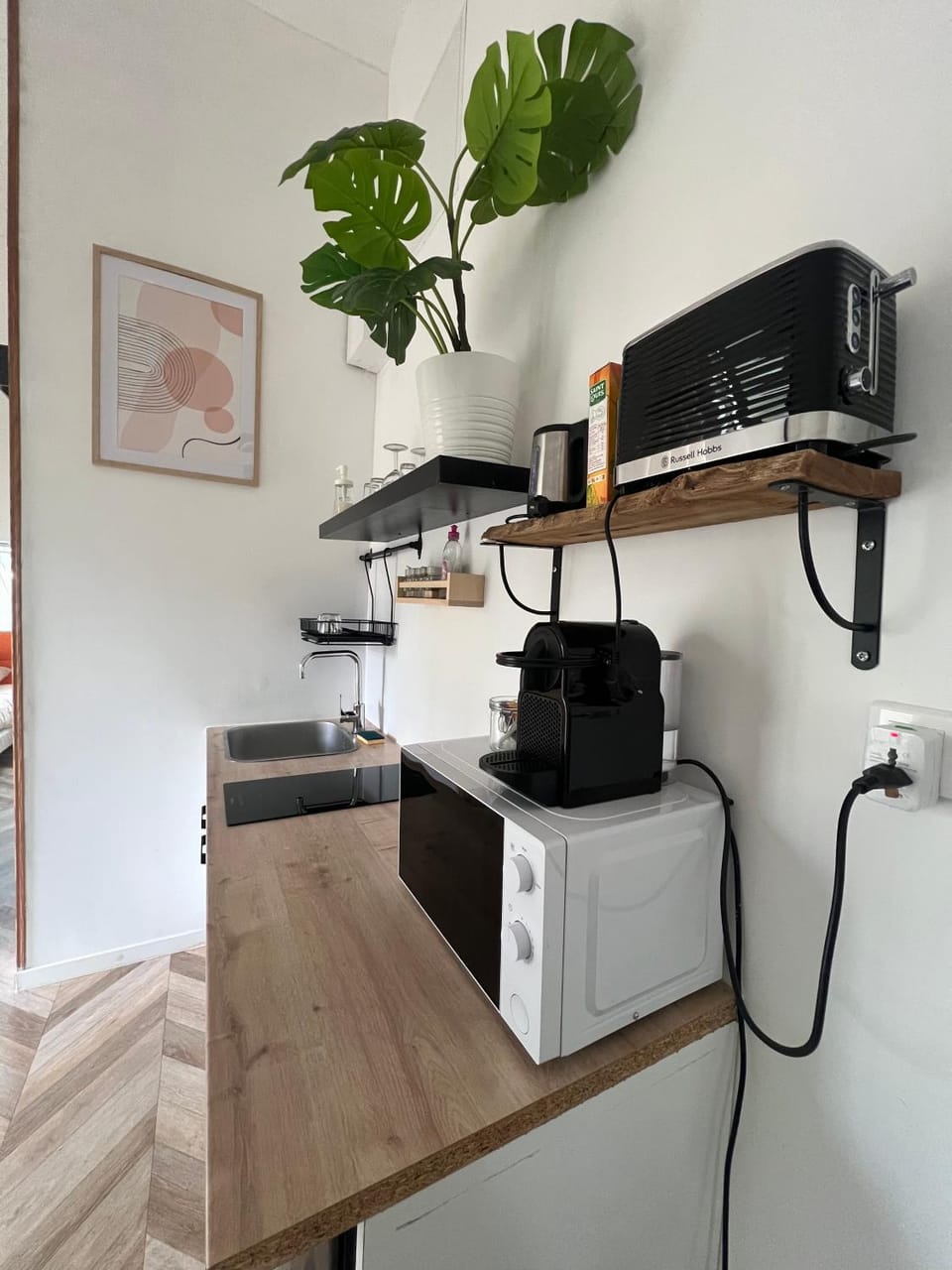 Kitchen or kitchenette, toaster