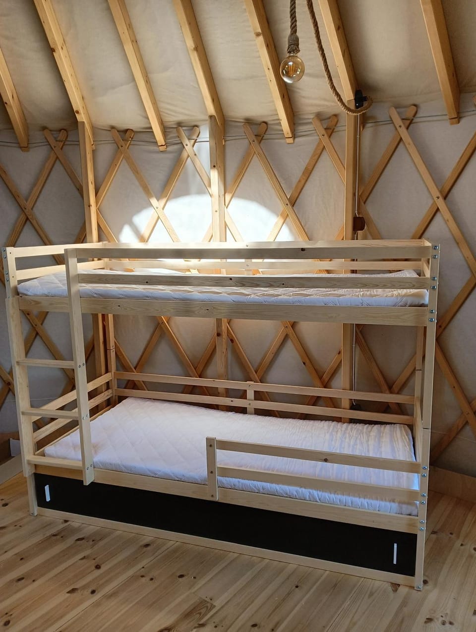 bunk bed