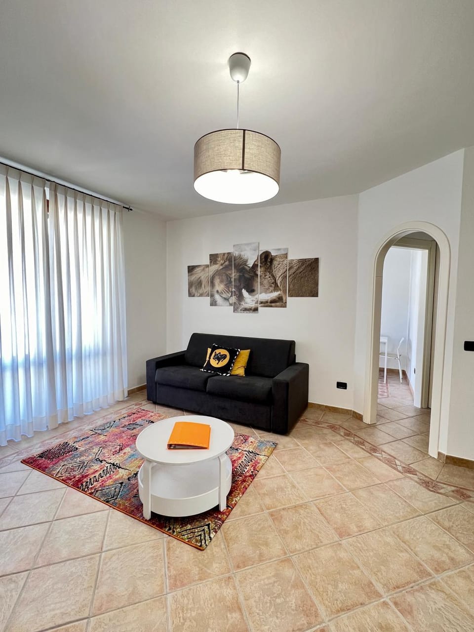 Bed, TV and multimedia, Living room, Seating area