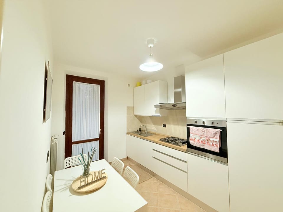 Dining area, dishwasher, oven, kitchen