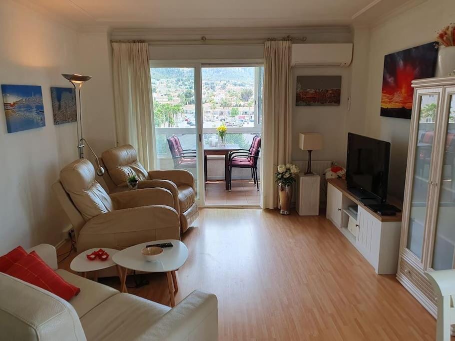 Lys og trivelig leilighet sentralt i Albir Apartment in Marina Baixa
