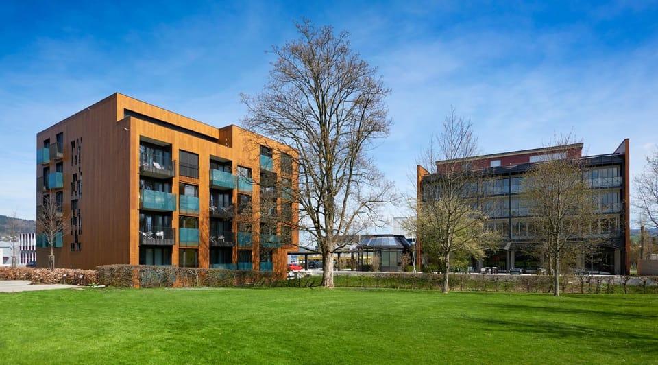Property building, Facade/entrance