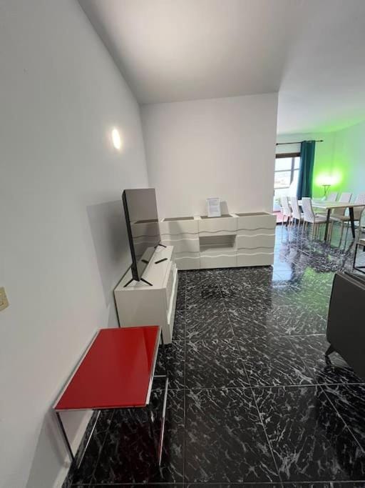 3 dormitorios. Terraza. Bus stop Apartment in Orotava Valley