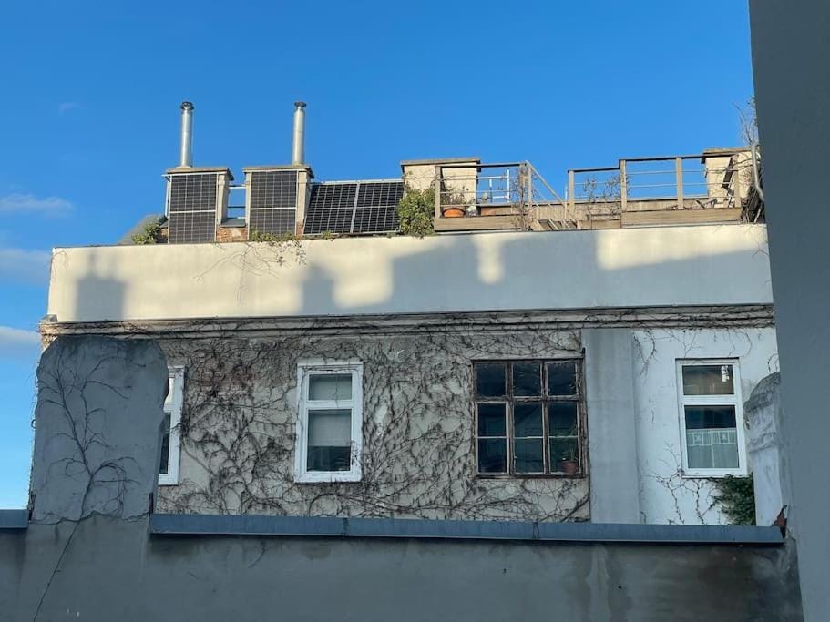 View (from property/room), Balcony/Terrace