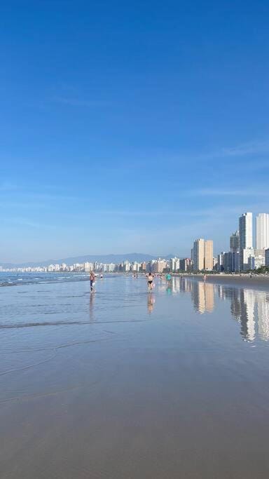 Boqueirão Beira Mar Apartment in State of São Paulo