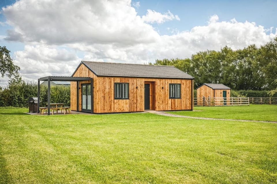 Walnut Lodge House in South Derbyshire District