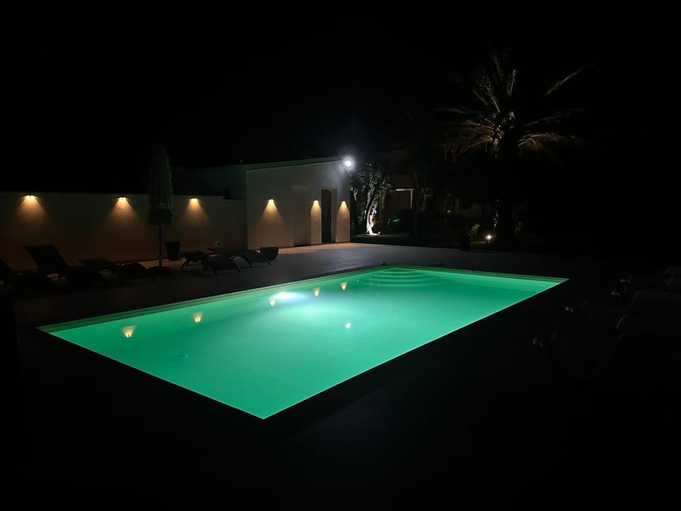 Night, Swimming pool