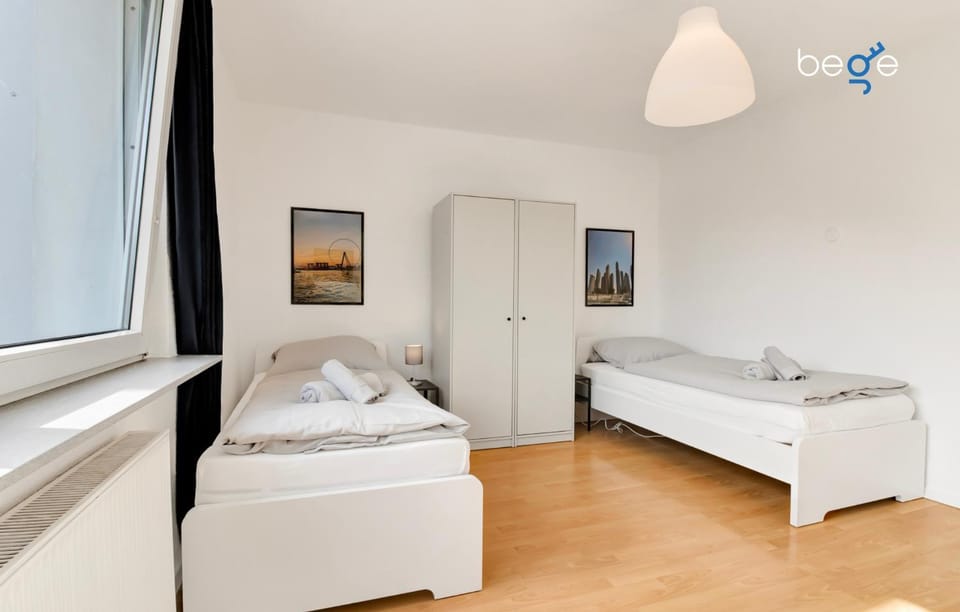 Bed, Photo of the whole room, Bedroom, towels, wardrobe
