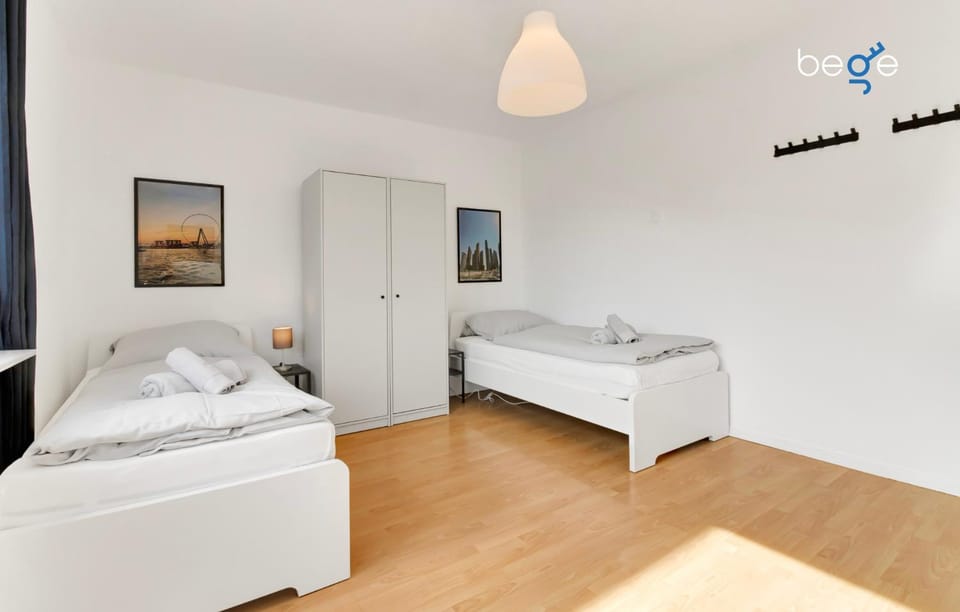 Bed, Photo of the whole room, Bedroom, towels, wardrobe