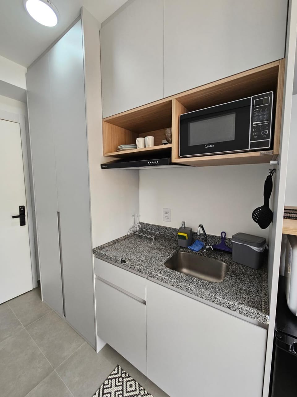 Kitchen or kitchenette, wardrobe