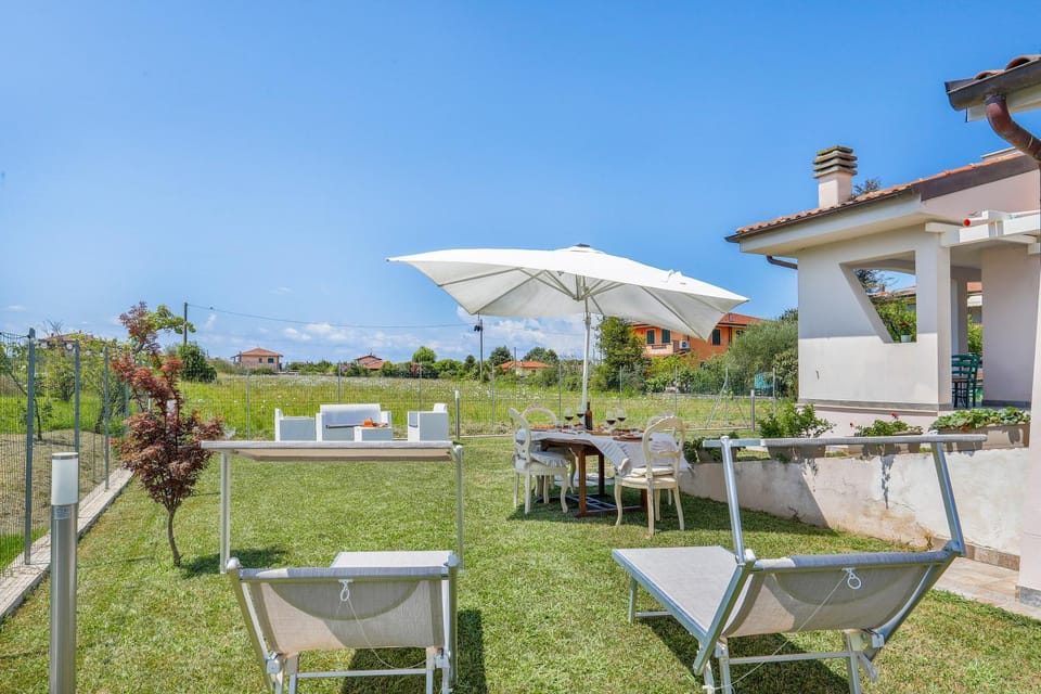 Casa Grotti: Charm & Comfort vicino al Mare House in Pietrasanta