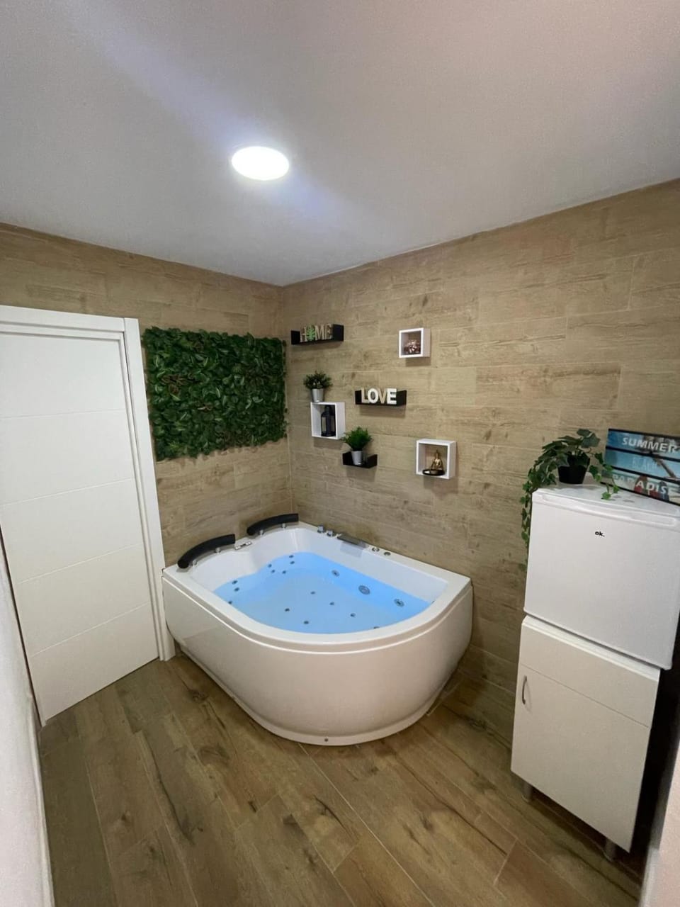 Estudio BF jacuzzi jerez Apartment in Jerez de la Frontera