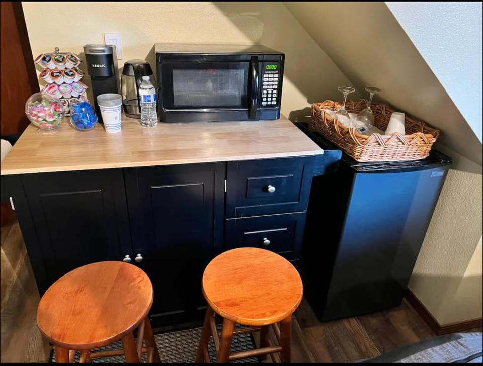 Private level of the house with SPA Vacation rental in Gresham