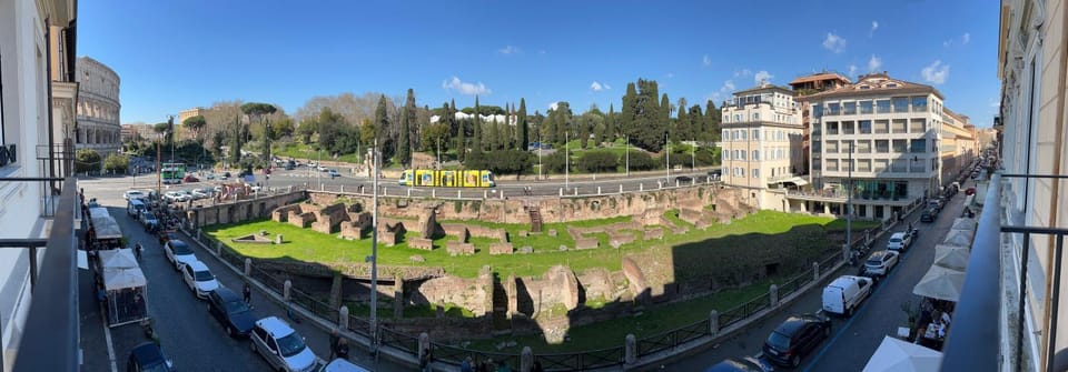 Nearby landmark, City view, Location