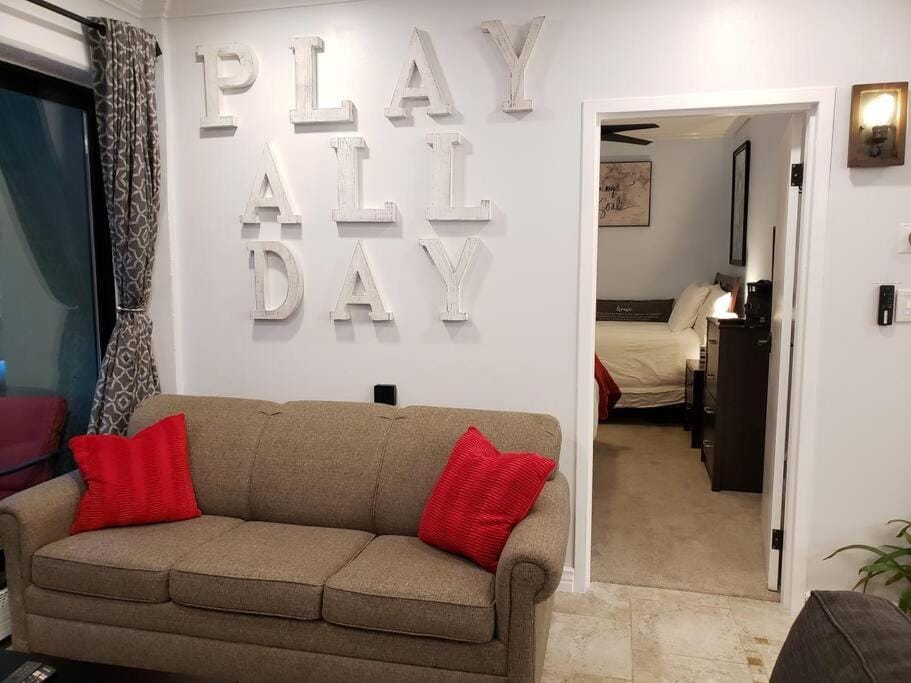 Living room, Seating area