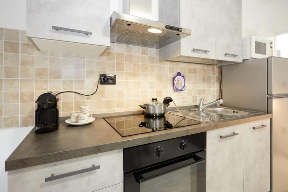 Coffee/tea facilities, Kitchen or kitchenette