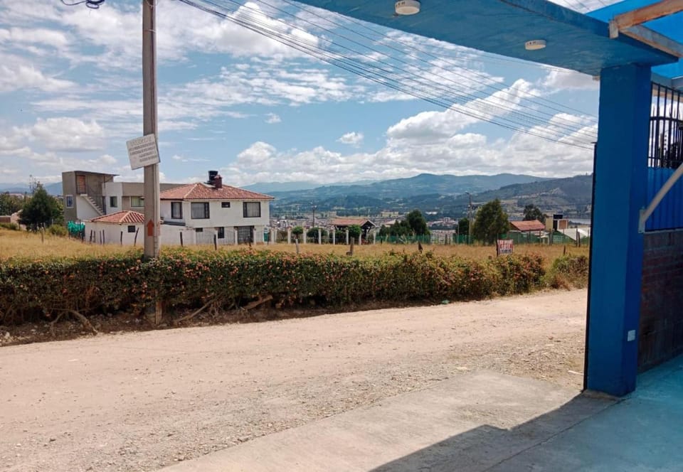 Cabaña Rural BlueHousePaipa Country House in Paipa