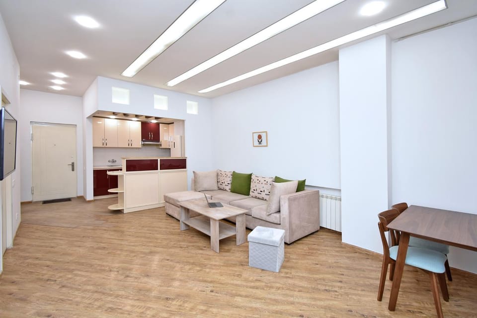 Kitchen or kitchenette, Living room