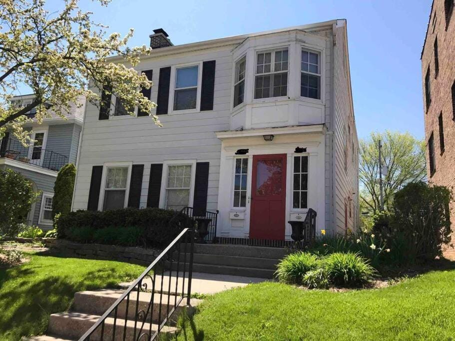 Property building, Facade/entrance, Neighbourhood, Garden view, Street view
