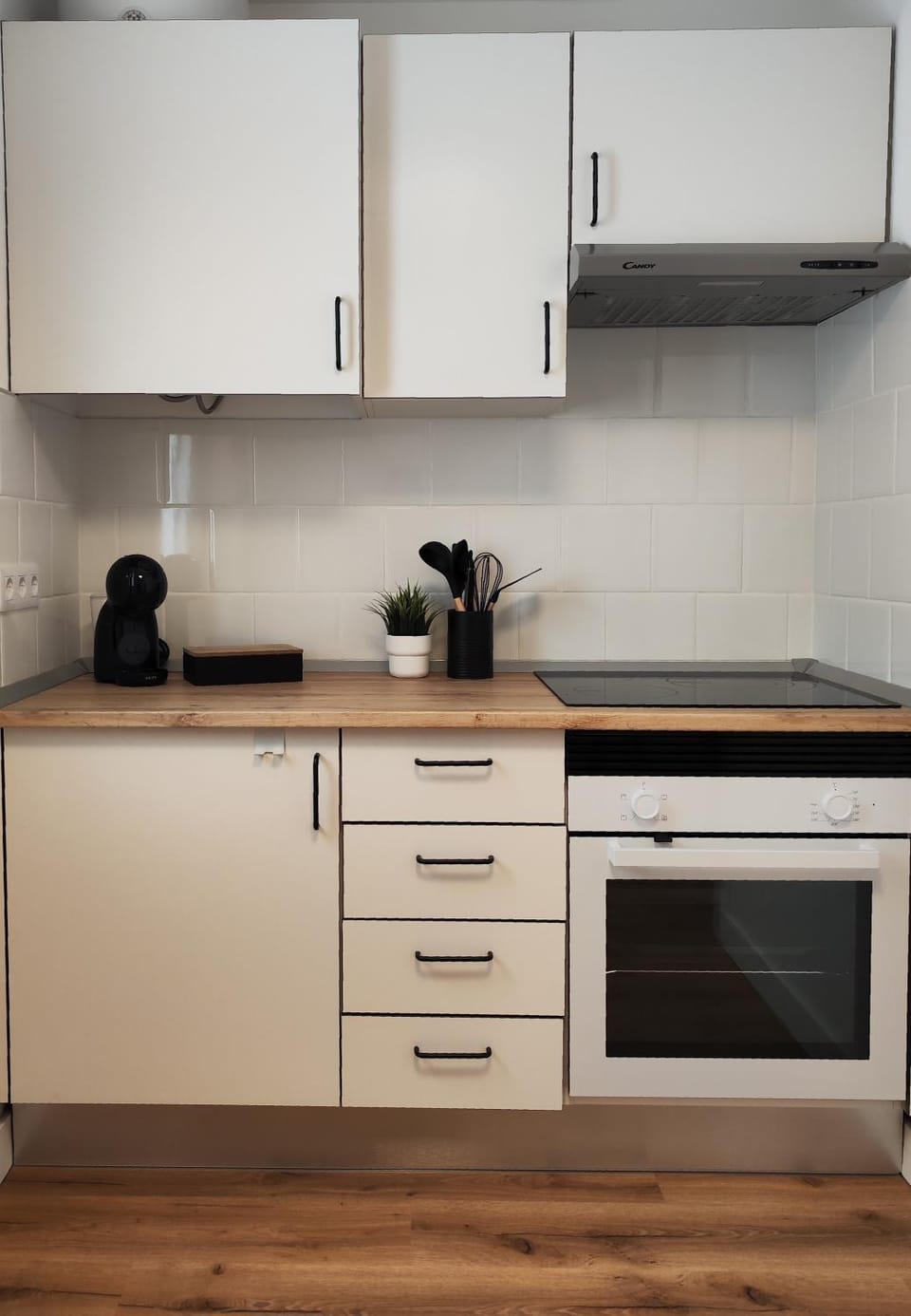 Coffee/tea facilities, Kitchen or kitchenette, pet friendly