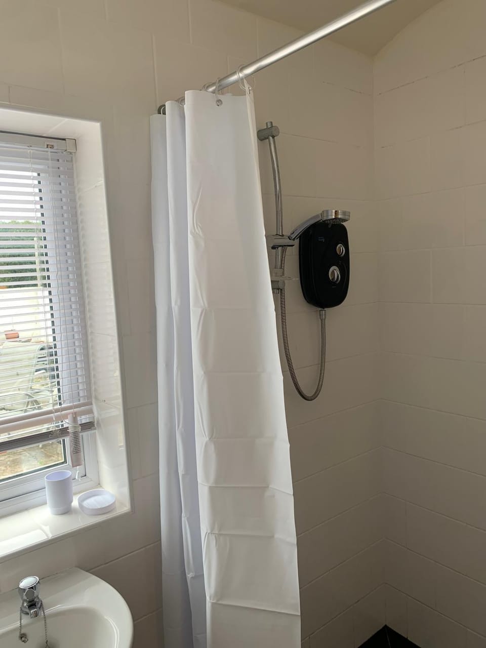 Kilgetty - Apartment - Sleeps 3 - Pet Friendly Apartment in Wales