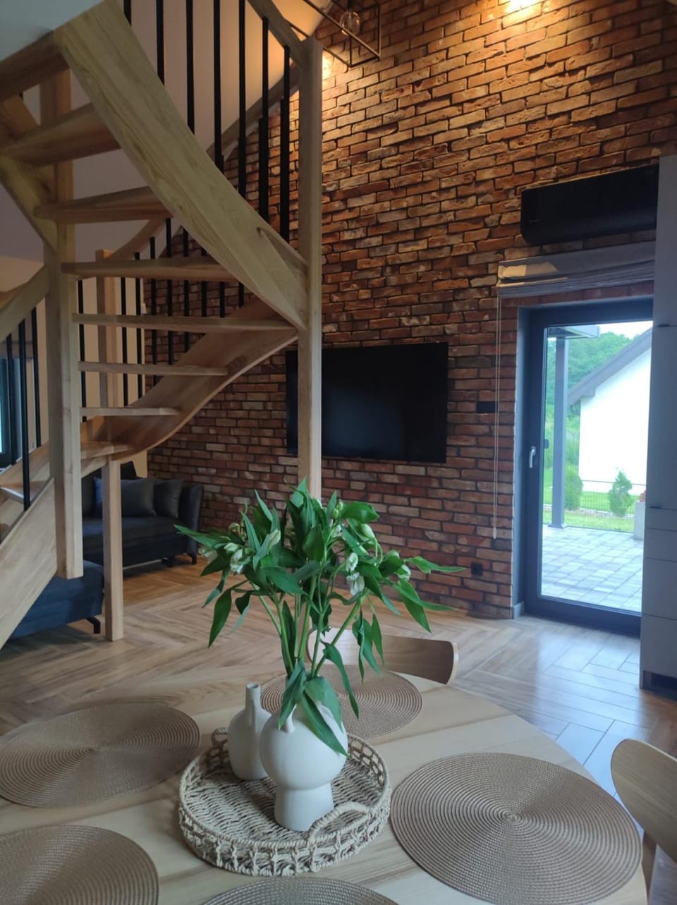 Living room, air conditioner