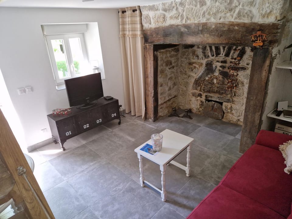 Au pied du Frêne House in Auvergne-Rhône-Alpes