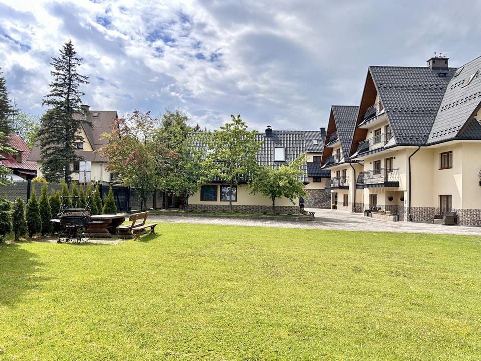 Garden, Garden view