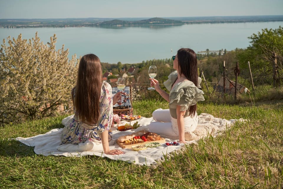 Garden, Lake view