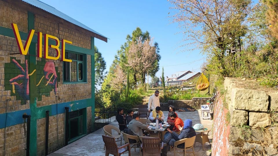Vibe Hostel Naddi - Near Dal Lake Hostel in Punjab, India