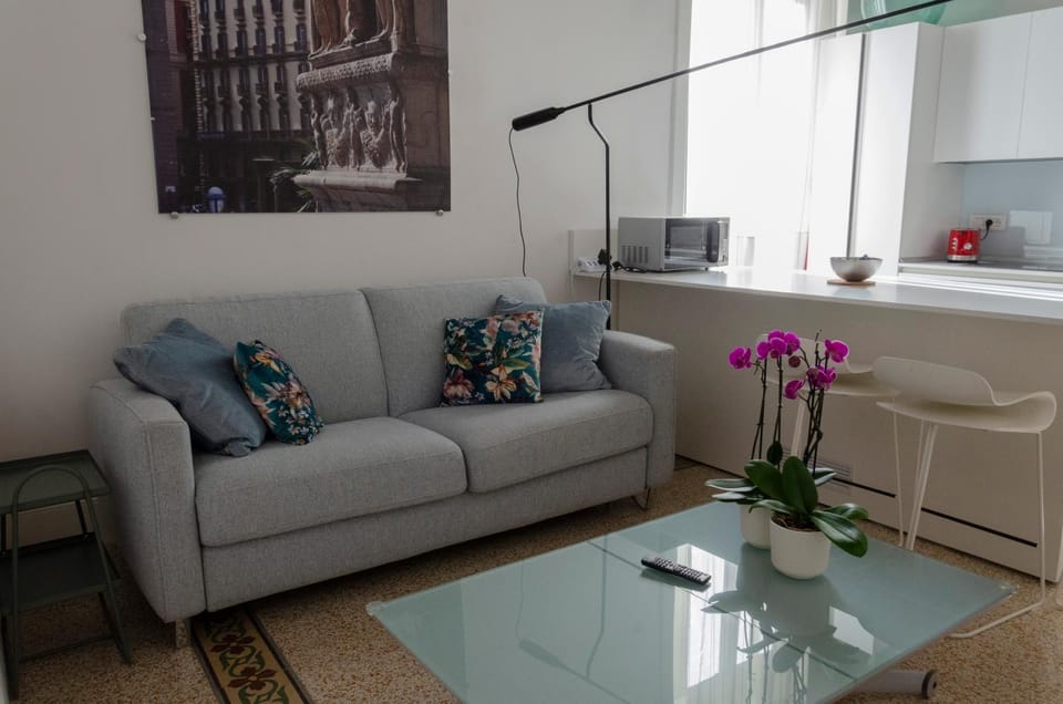 Suite Dante Apartment in Naples