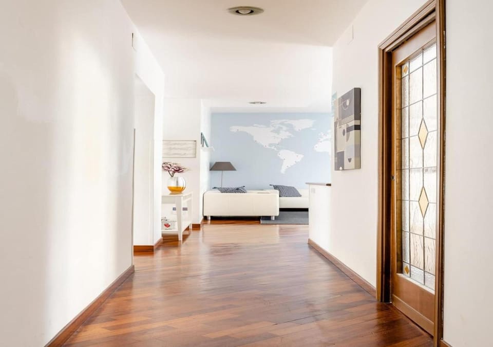 Natural landscape, TV and multimedia, Kitchen or kitchenette, Living room, kitchen, air conditioner