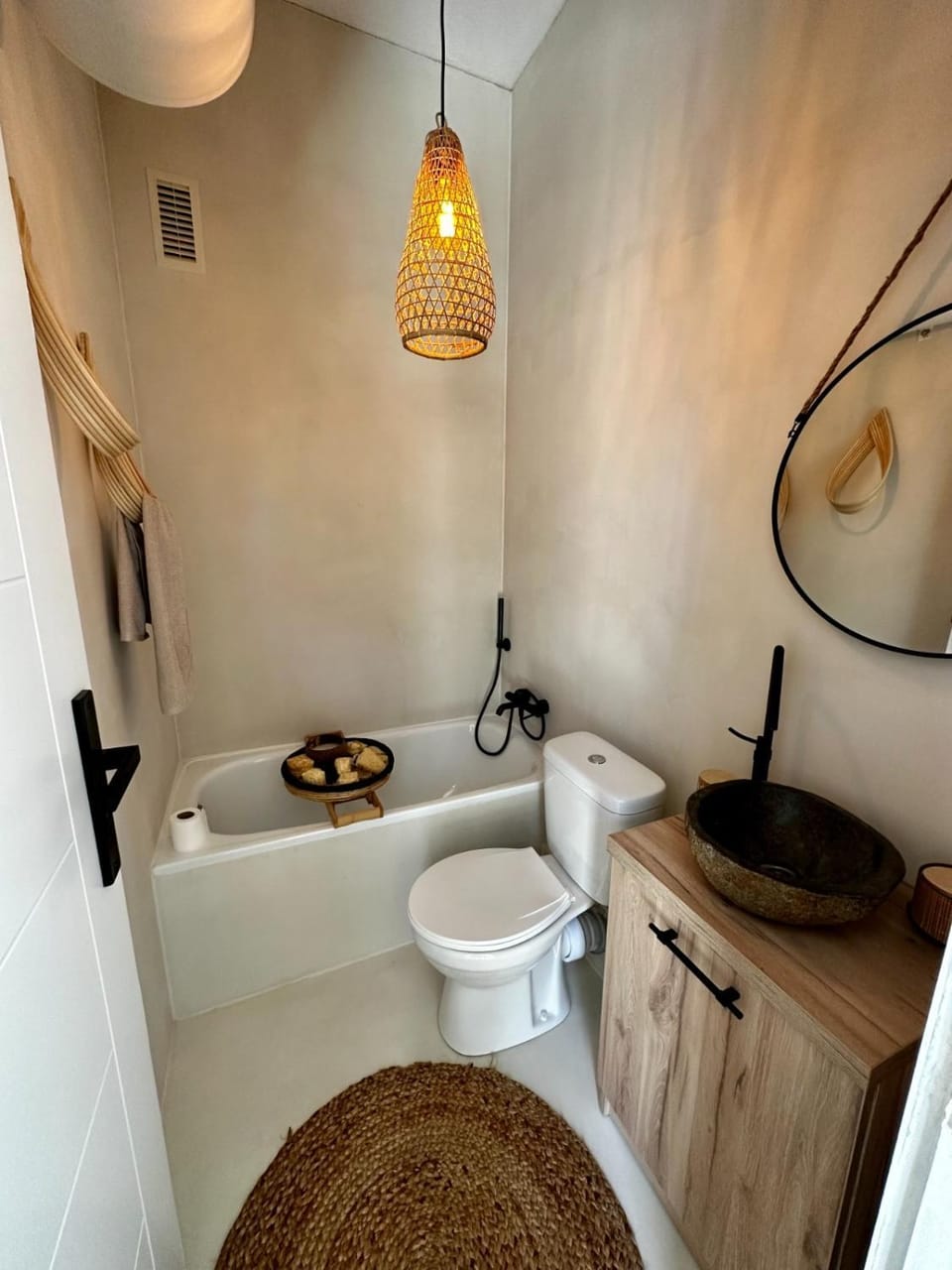 Bathroom, Bath