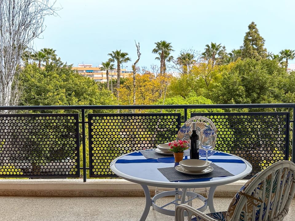 Garden, Balcony/Terrace