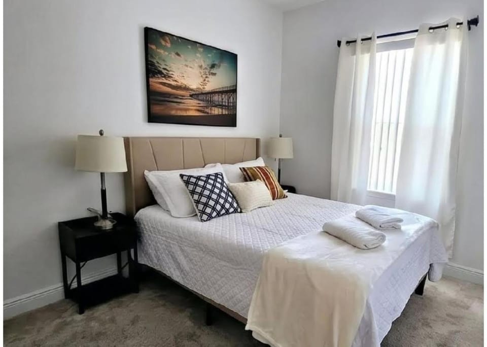 Bed, Bedroom