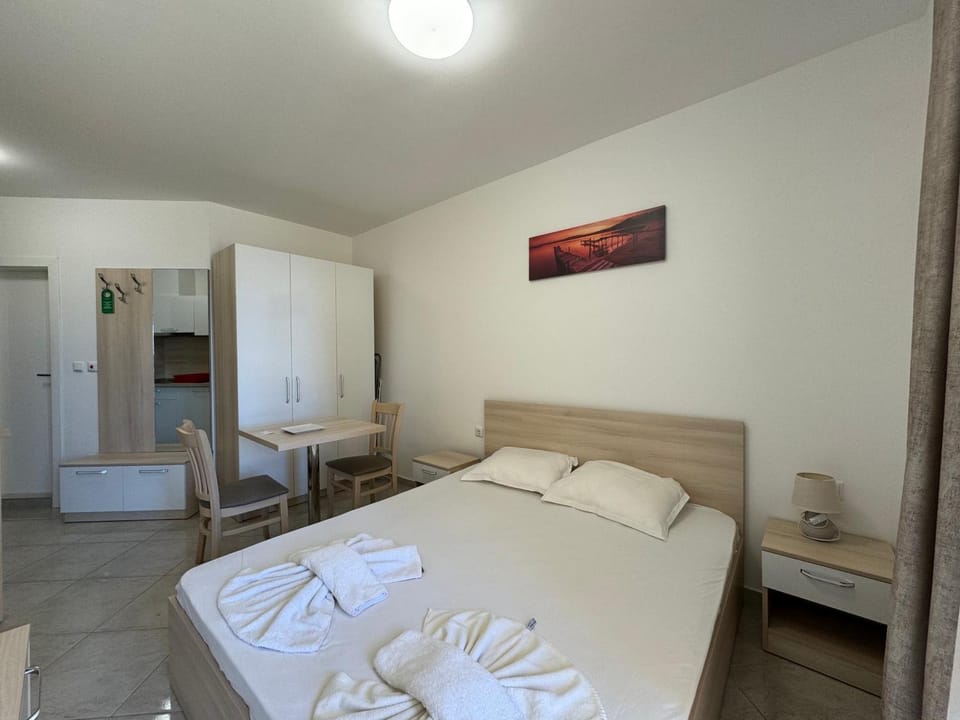 Bed, Photo of the whole room, Bedroom, towels, wardrobe