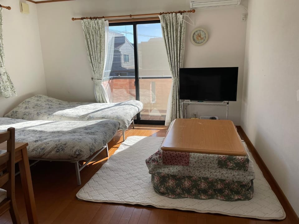 コンドミニアム　アガサンクス Bed and Breakfast in Saitama Prefecture