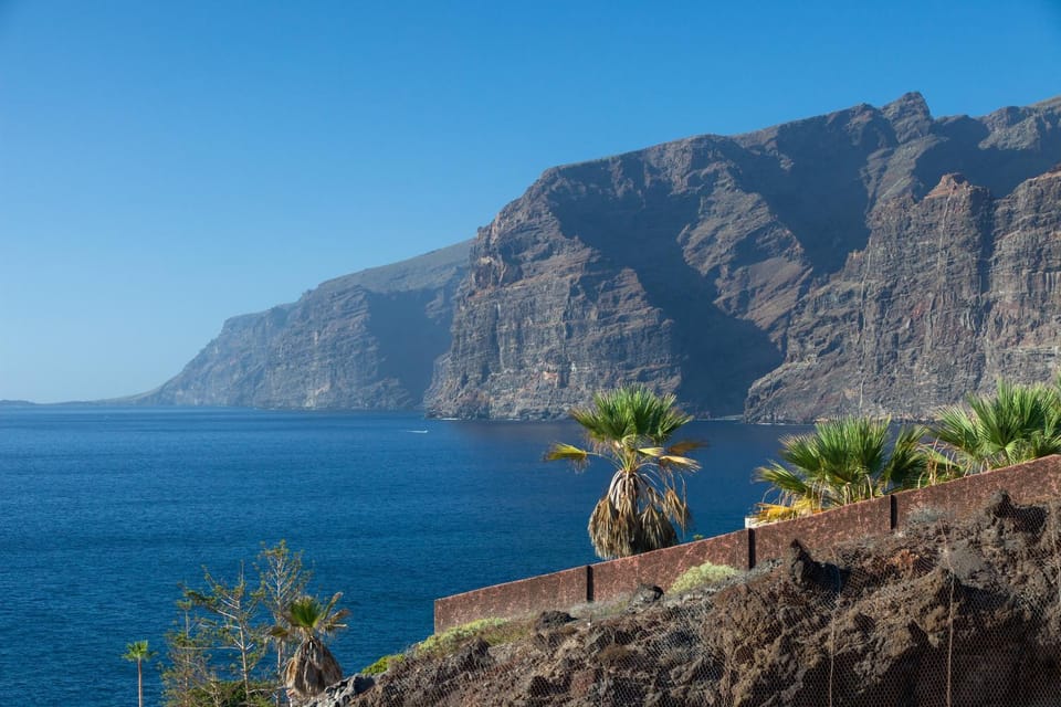 Mountain view, Sea view