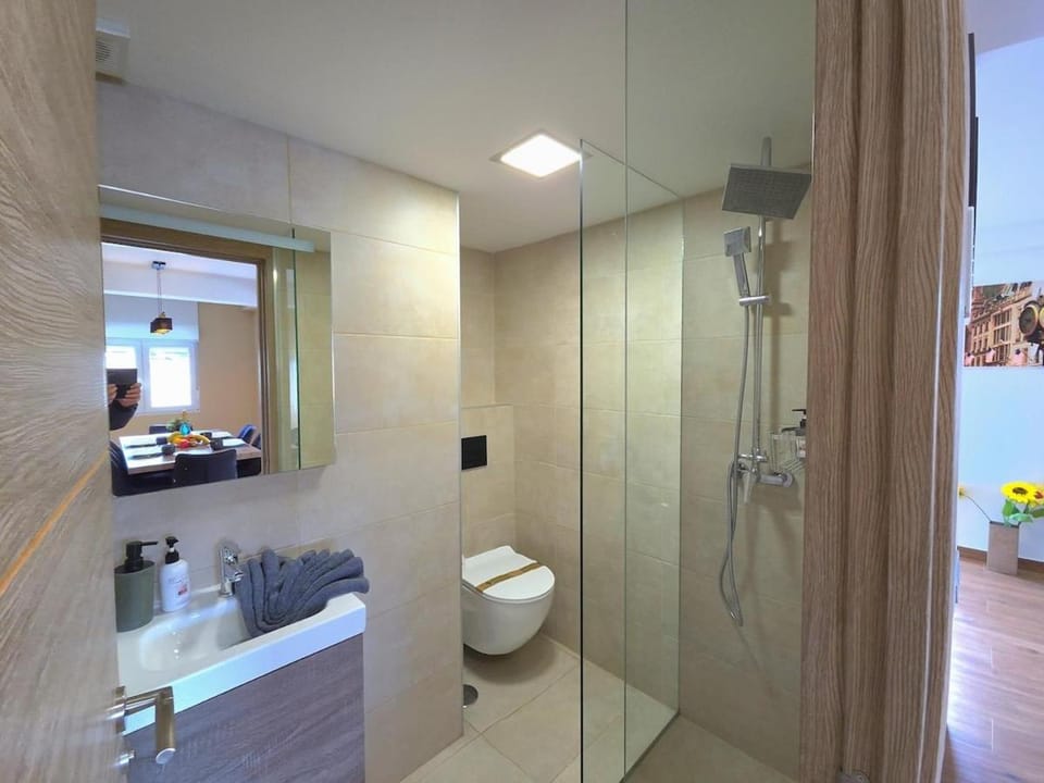 Infinity Torremolinos Spacious 2 Bedroom, 2 Bathroom Apartment by NAMASTE ELITE Apartment in Torremolinos